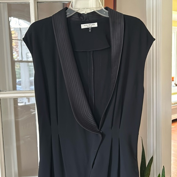 Black “evening” jumpsuit with elegant satin lapel. Missing fabric belt. - Picture 1 of 7